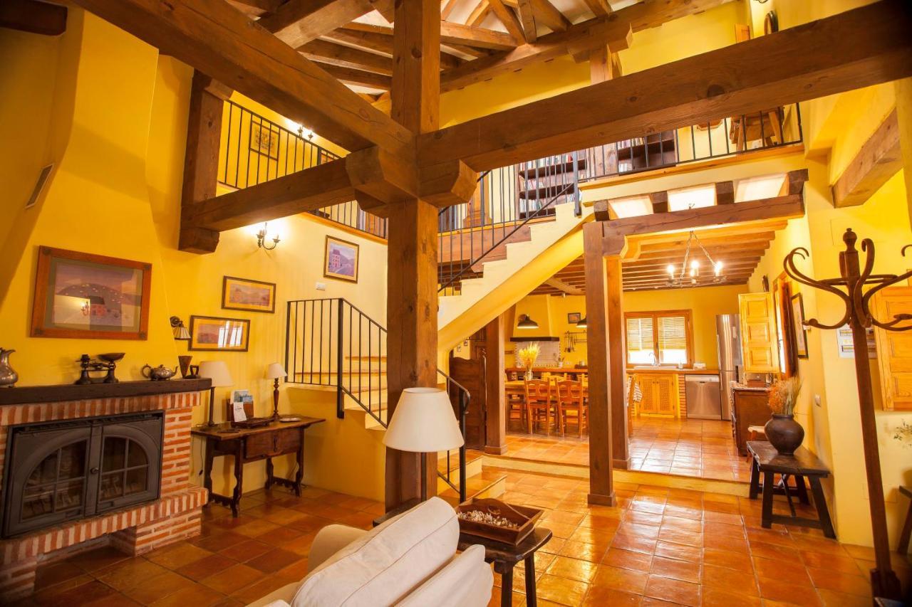 Preciosa Casa Lobos, aislada e independiente Otero de Herreros Exterior foto