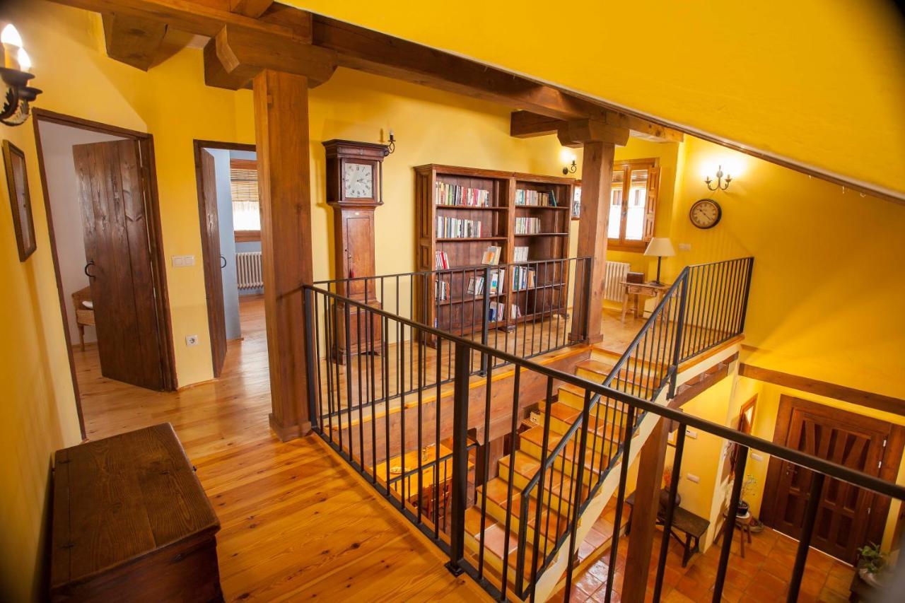 Preciosa Casa Lobos, aislada e independiente Otero de Herreros Exterior foto